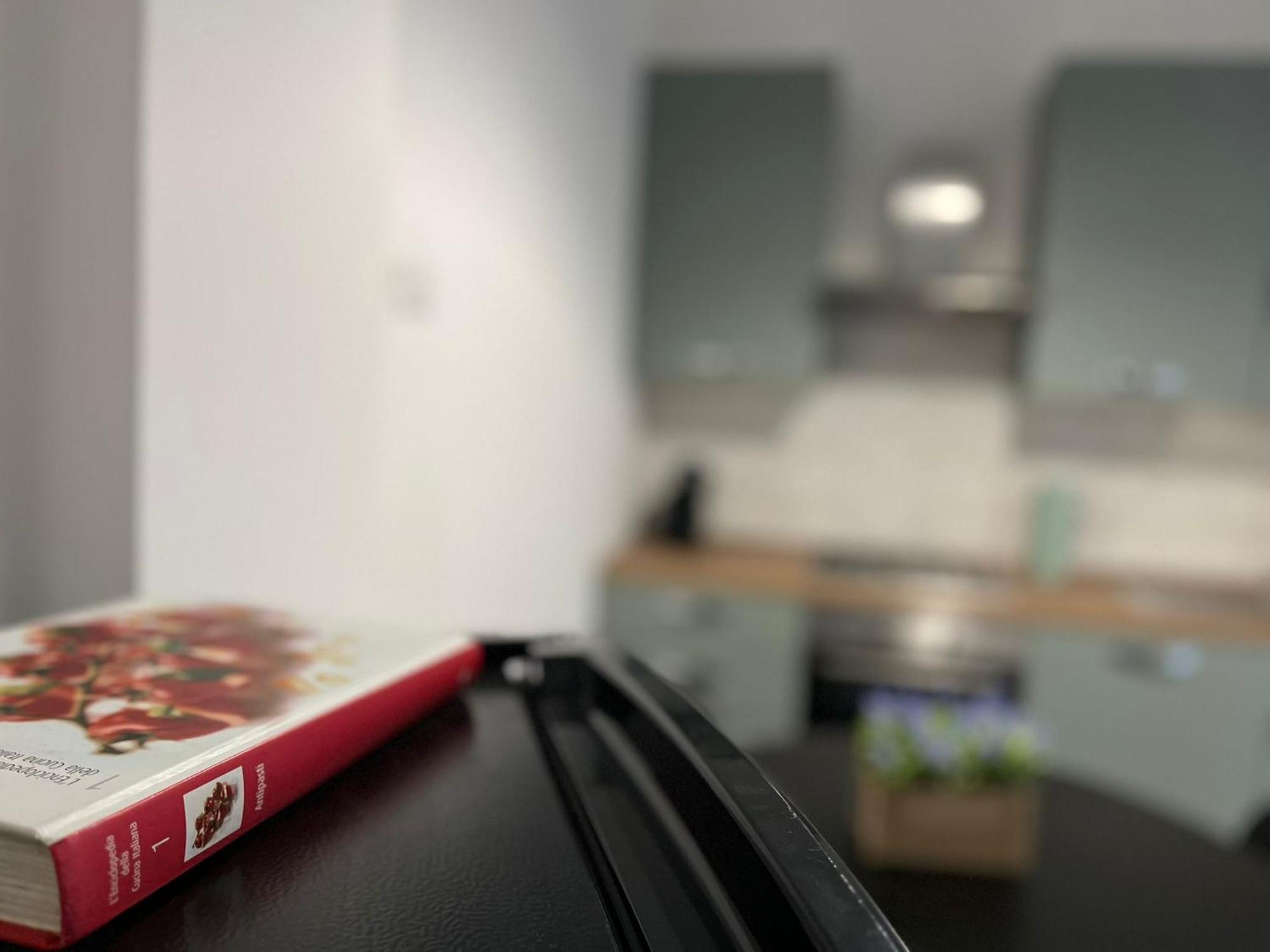 Goodbye Moon Apartment Бриндизи Екстериор снимка